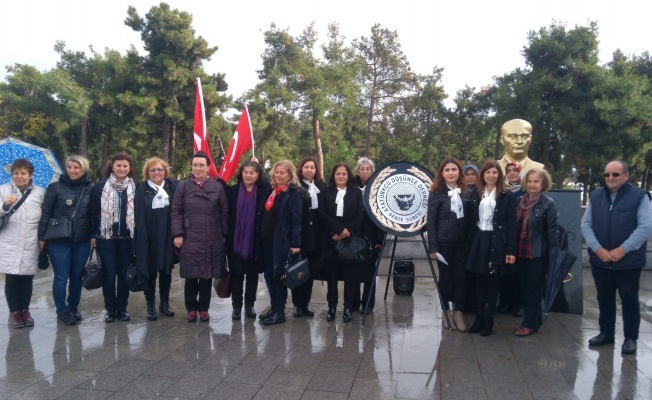 ADD Gebze, Atatürk anıtına çelenk koydu