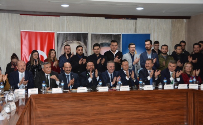 AK Parti Balıkesir İl Başkanlığına atanan Ekrem Başaran göreve başladı: