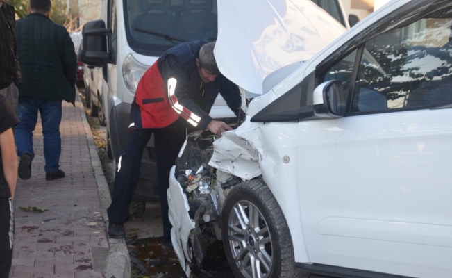 Bilecik'te zincirleme trafik kazası: 3 yaralı