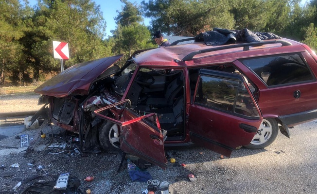 Bursa'da iki otomobil çarpıştı: 6 yaralı