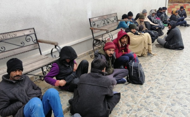 Tekirdağ'da kamyonette 46 düzensiz göçmen yakalandı