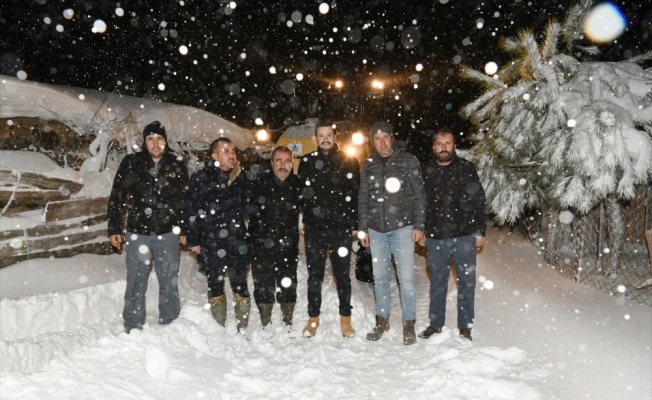 Lapseki'de kar yağışı