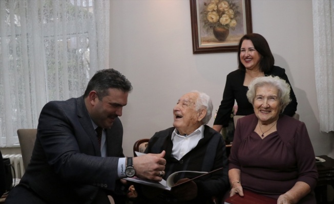 Prof. Dr. Orhan Oğuz'a duygulandıran ziyaret