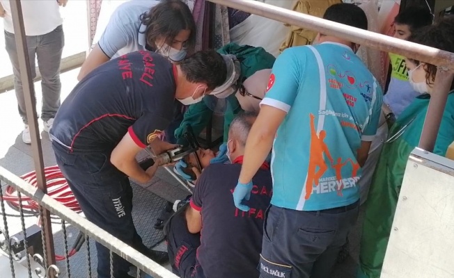 Gebze'de başı bebek arabasına sıkışan çocuğu itfaiye kurtardı