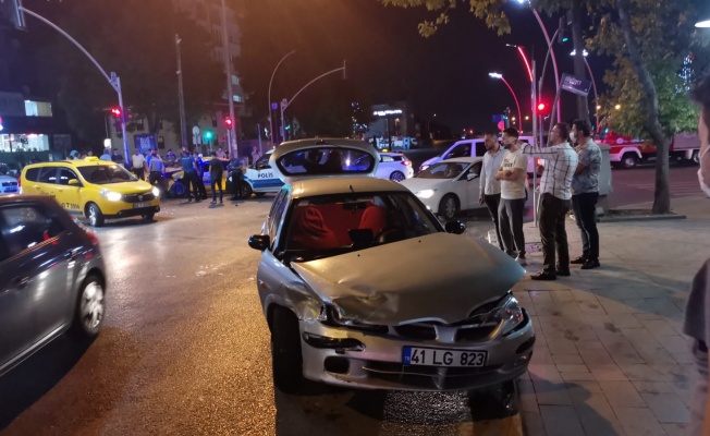 Gebze'de zincirleme trafik kazası: 1 yaralı