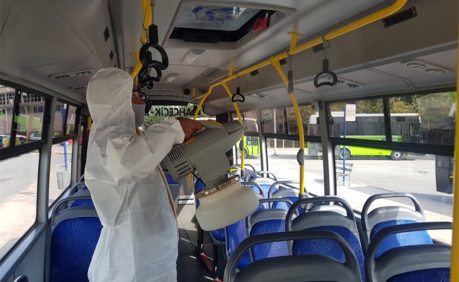 2100 özel halk otobüsü periyodik olarak dezenfekte ediliyor