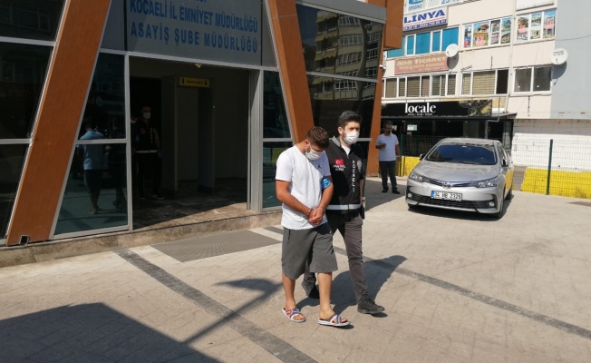 Kocaeli'de kendilerini savcı ve polis olarak tanıtarak dolandırıcılık yapan 2 şüpheli tutuklandı