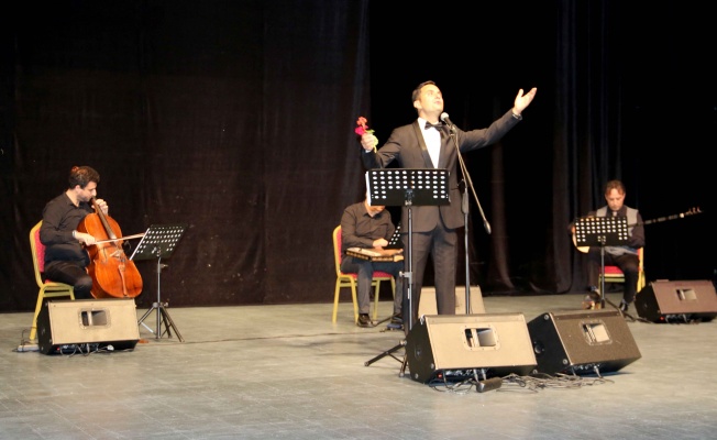 Atatürk’ün sevdiği şarkılar Gebze’de seslendirildi