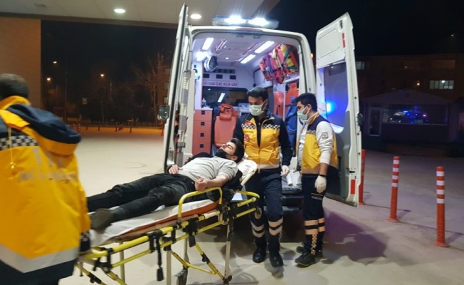 Bursa'da iki ayrı trafik kazasında 2 kişi yaralandı