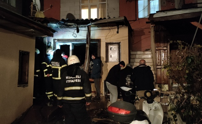 Çayırova'da bir evde çıkan yangın söndürüldü