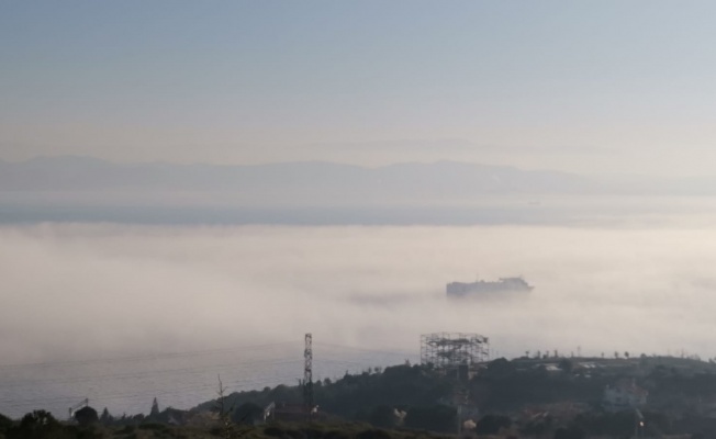 İzmit Körfezi'nde yoğun sis nedeniyle bazı arabalı vapur seferleri iptal edildi