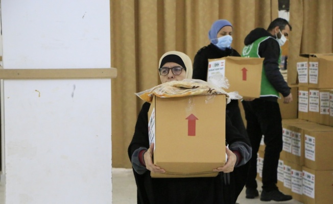 Bursa'dan Lübnan'daki Filistinlilere kumanya yardımı