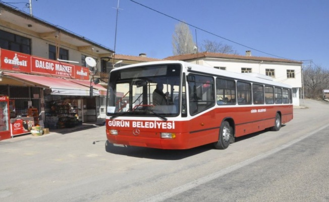 İstanbul Büyükşehir'den Sivas Gürün'e otobüs bağışı