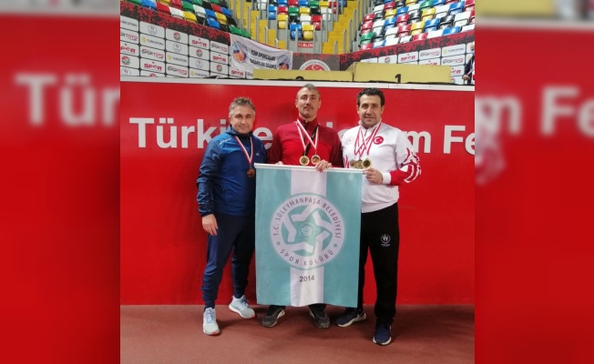 Tekirdağlı sporcu Atletizm Masterler Türkiye Salon Şampiyonası'nda 3 madalya kazandı