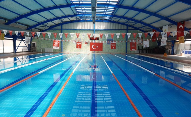 Gölcük Belediyesi Kapalı Yüzme Havuzu açıldı