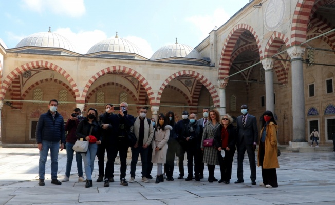 Yabancı gazeteciler medeniyetlerin kesişme noktası Edirne'ye hayran kaldı