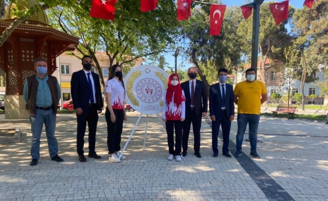 Balıkesir'in ilçelerinde19 Mayıs Atatürk'ü Anma, Gençlik ve Spor Bayramı kutlandı