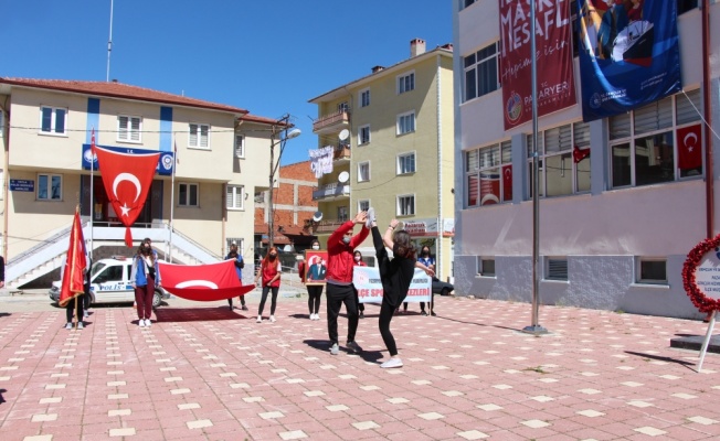 Bilecik'in ilçelerinde 19 Mayıs Atatürk'ü Anma, Gençlik ve Spor Bayramı kutlamaları