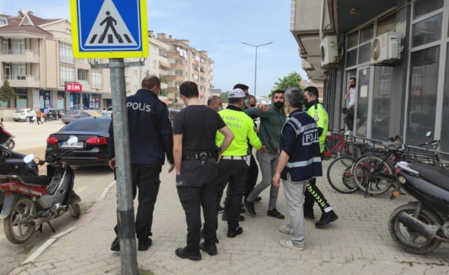 Bursa'da polisin dur ihtarına uymayan motosiklet sürücüsü gözaltına alındı