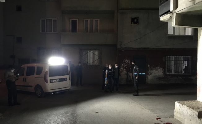Bursa'da silahlı kavgada 1'i polis iki kişi yaralandı