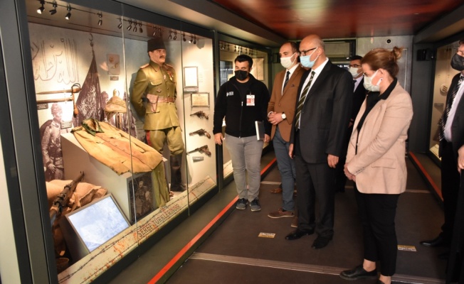 Çanakkale Savaşları Mobil Müzesi Bilecik'te ziyarete açıldı