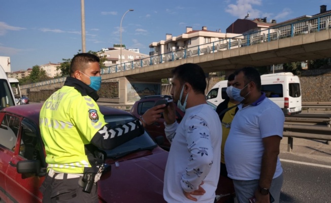 Gebze'de 4 aracın karıştığı zincirleme trafik kazasında iki kişi yaralandı