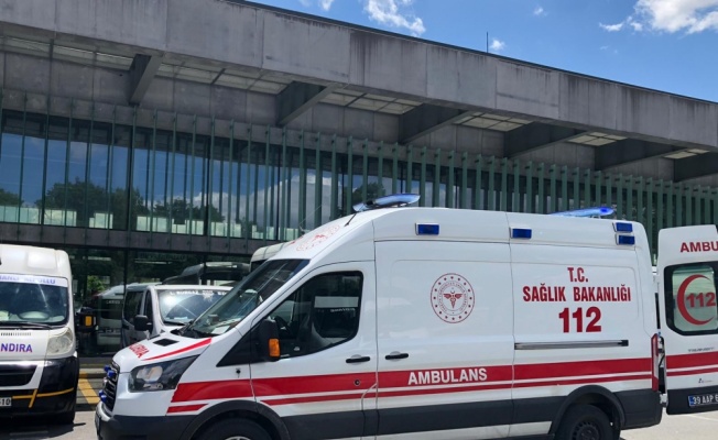 Lüleburgaz'da bıçaklı kavgada yaralanan kişi hastaneye kaldırıldı