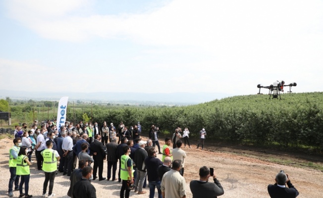 Tarım Kredi Kooperatiflerinin ZİHA ile meyve bahçelerinde ilaçlama hizmeti Bursa'da tanıtıldı