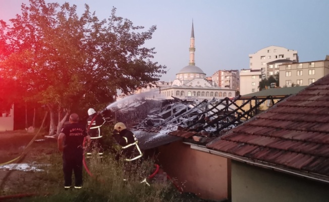 Gebze'de bir evde çıkan yangın söndürüldü