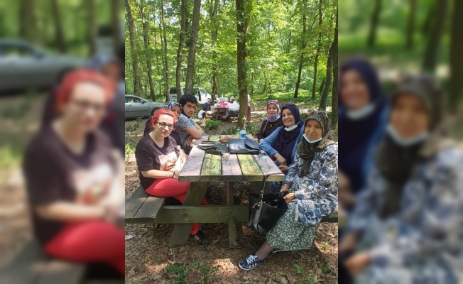 Sakarya'da engelliler İl Ormanı'nda düzenlenen piknikte bir araya geldi