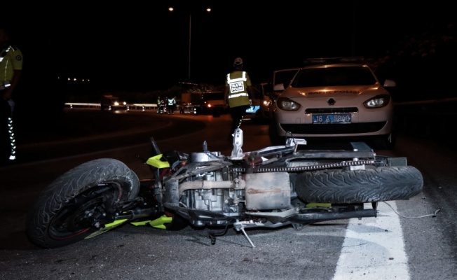 Bursa'da bariyerlere çarpan motosikletin sürücüsü öldü