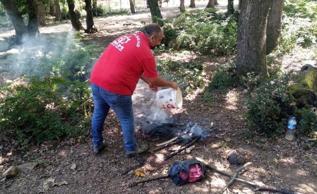 Büyükşehir A Takımı ekipleri ateş yakan piknikçileri uyardı