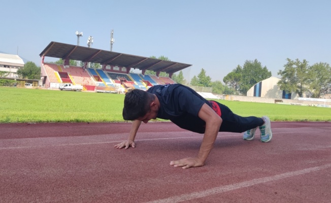 Dağ koşusundaki ilk yarışında dereceye giren Yunus Emre Akkuş, dünya şampiyonasına hazırlanıyor