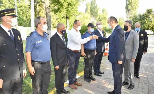 Edirne'de bir üst rütbeye terfi eden emniyet mensupları için tören düzenlendi