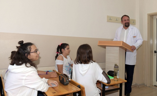 İzmir’de Çiğli Belediyesi’nden üniversite adaylarına tercih danışmanlığı