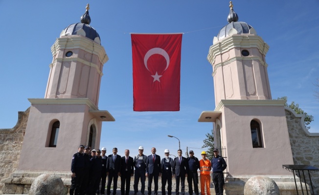 Adalet Bakanı Gül, Edirne'de hükümlülerin restore ettiği kule kapıları inceledi