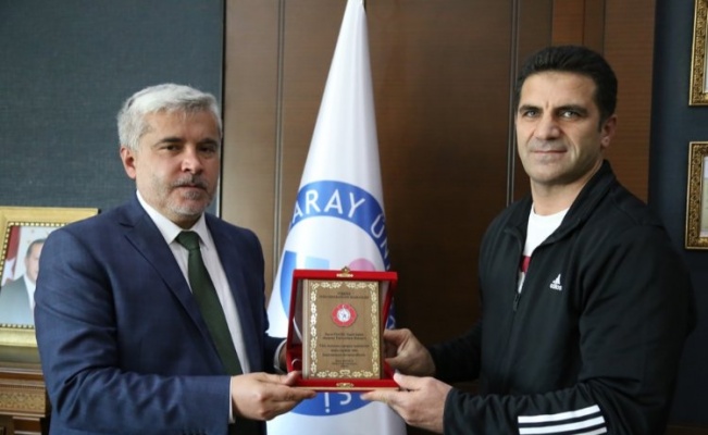 Aksaray Üniversitesi sporu genele yayacak