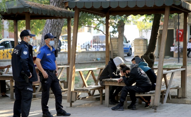 Kırklareli'nde 8 düzensiz göçmen yakalandı