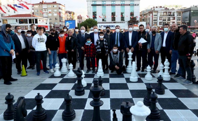 Bağcılar'da satranç turnuvası düzenlendi