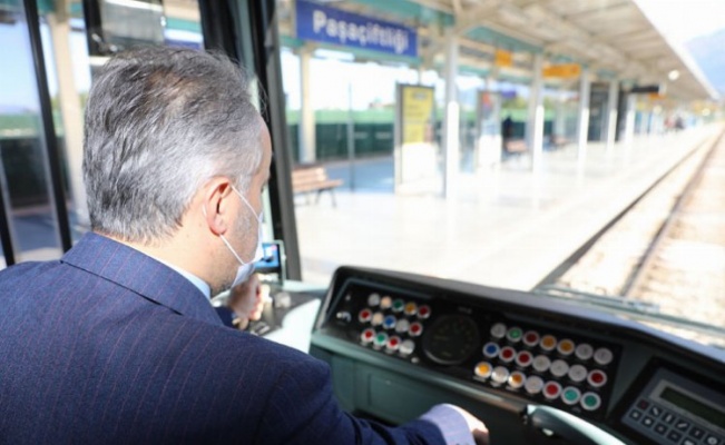 Bursa metrolarında bekleme süreleri azaldı