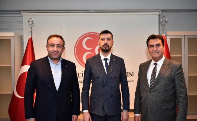 Bursa Osmangazi Belediye Başkanı Dündar, MHP Teşkilatı'nı ziyaret etti 