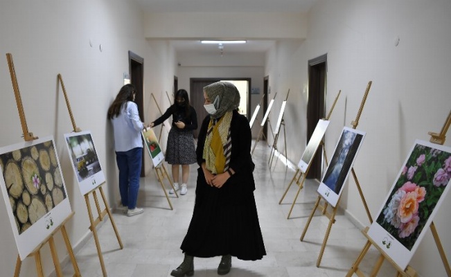 Bursa Osmangazi'de kursiyerler fotoğraflarını sergiledi