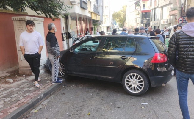 Bursa'da 4 aracın karıştığı kazada 1 kişi yaralandı
