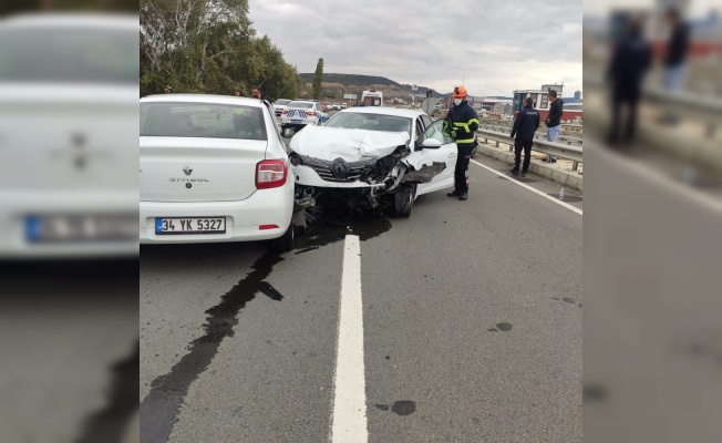 Keşan'da trafik kazasında 2 kişi yaralandı
