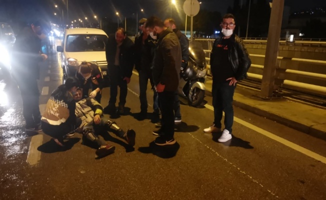 Kocaeli'de kaldırıma çarpan motosikletin sürücüsü yaralandı