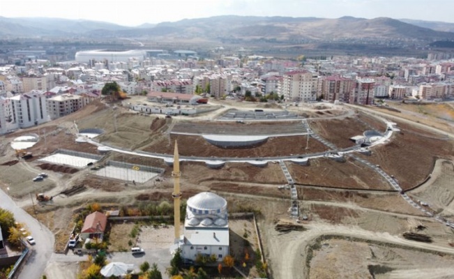 Sivas'ta Yumurtatepe Bölge Parkı hız kazandı