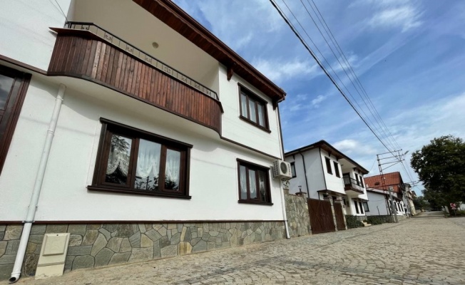 Yalova'nın tarihi Kafkas köyünde meydan Osmanlı mimarisiyle yenilendi