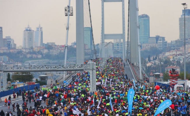 15 Temmuz Şehitler Köprüsü 'maraton' için kapatıldı