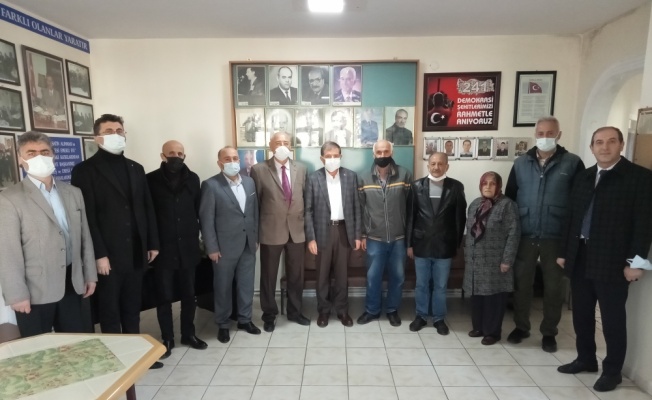 AK Parti Milletvekili Şeker'den Gölcük'te emekliler derneğine ziyaret