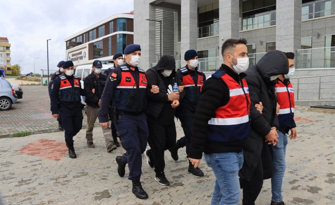 Bulgaristan'dan Türkiye'ye uyuşturucu sevkiyatı yaptıkları iddia edilen 3 şüpheli tutuklandı
